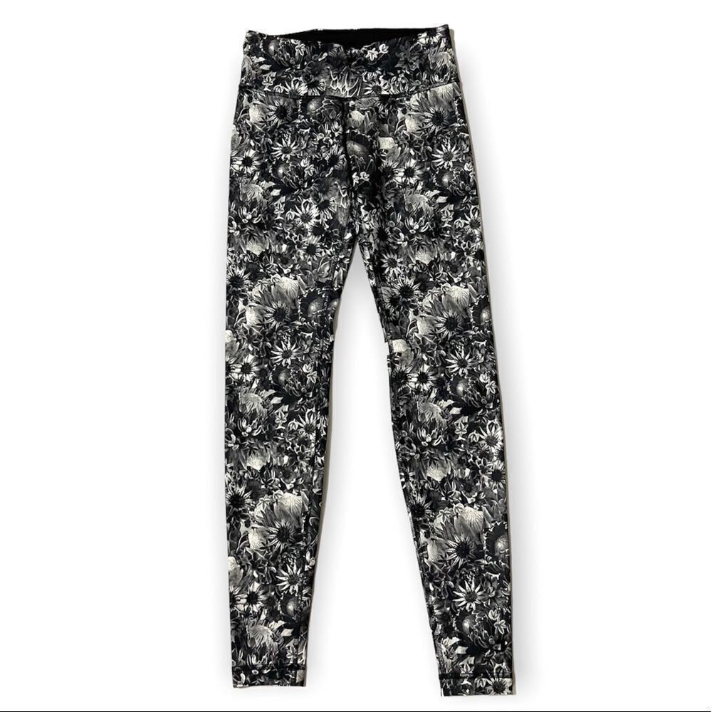 Lululemon Full Length Leggings Wunder Under Black Gray Sunflower Print Size 4